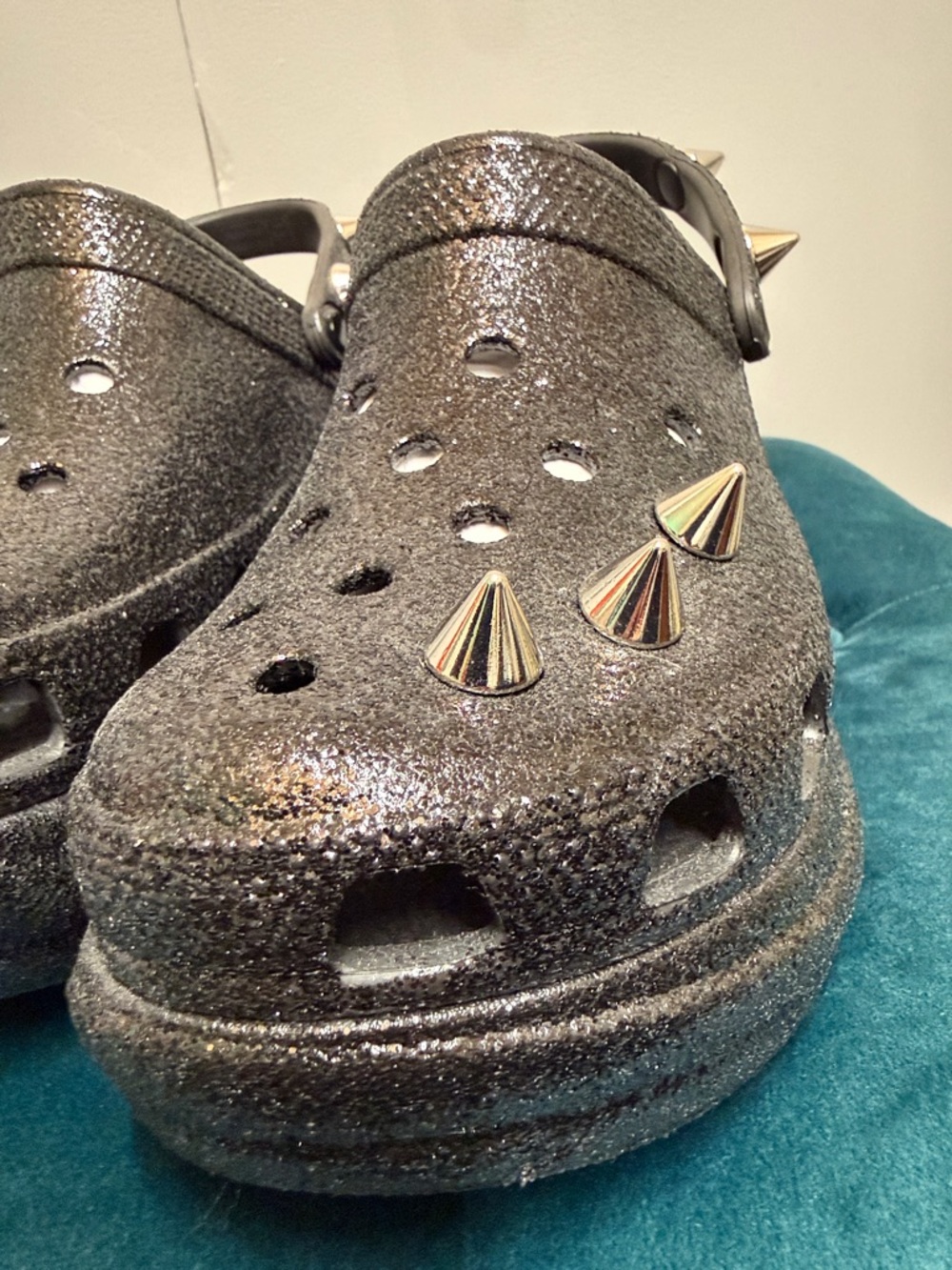 NEW Black Crocs Classic Bae Glitter Stud Clog - Picture 5 of 7